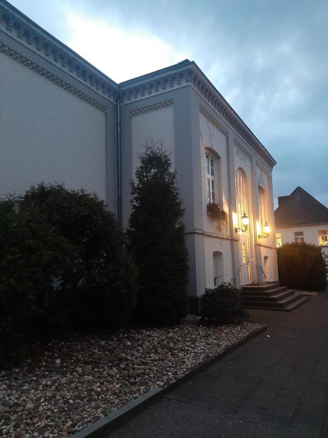 Wohnen Im Alten Amtsgericht Im Herzen Von ซานเทน ภายนอก รูปภาพ