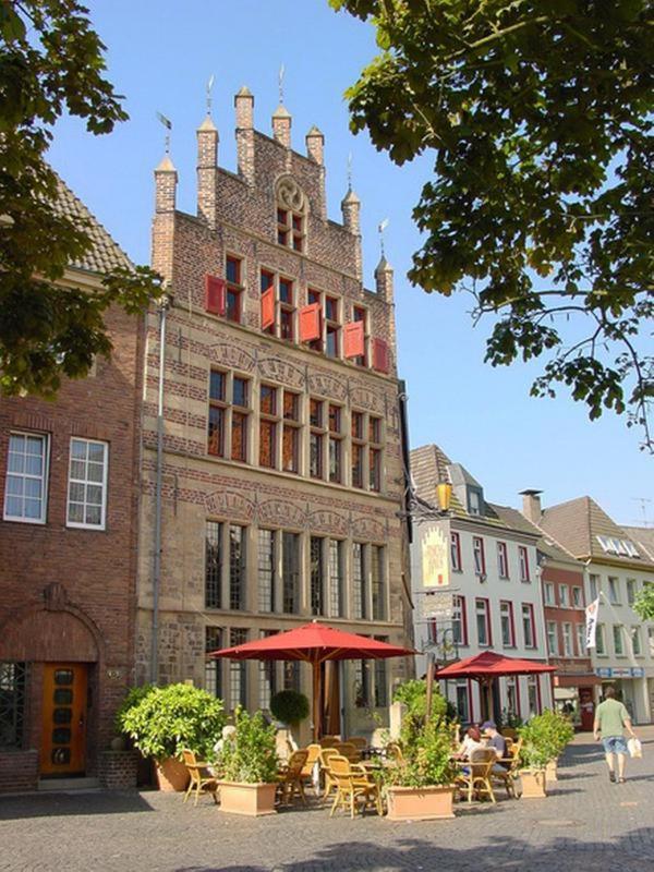Wohnen Im Alten Amtsgericht Im Herzen Von ซานเทน ภายนอก รูปภาพ